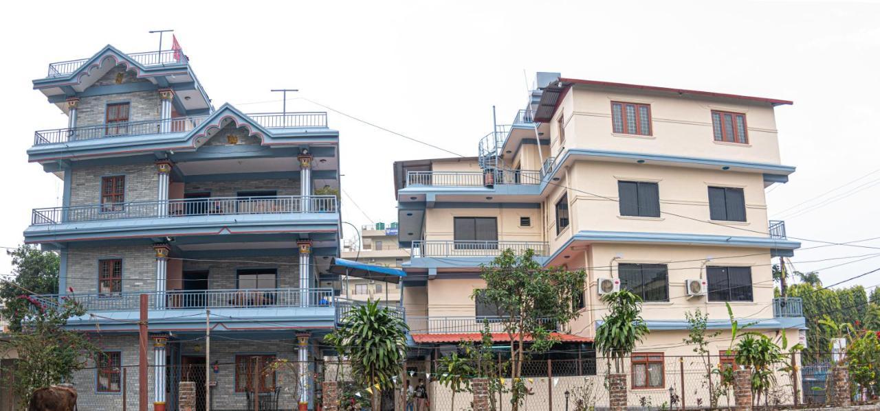 Hotel Middle Point Pvt Ltd Pokhara Exterior foto